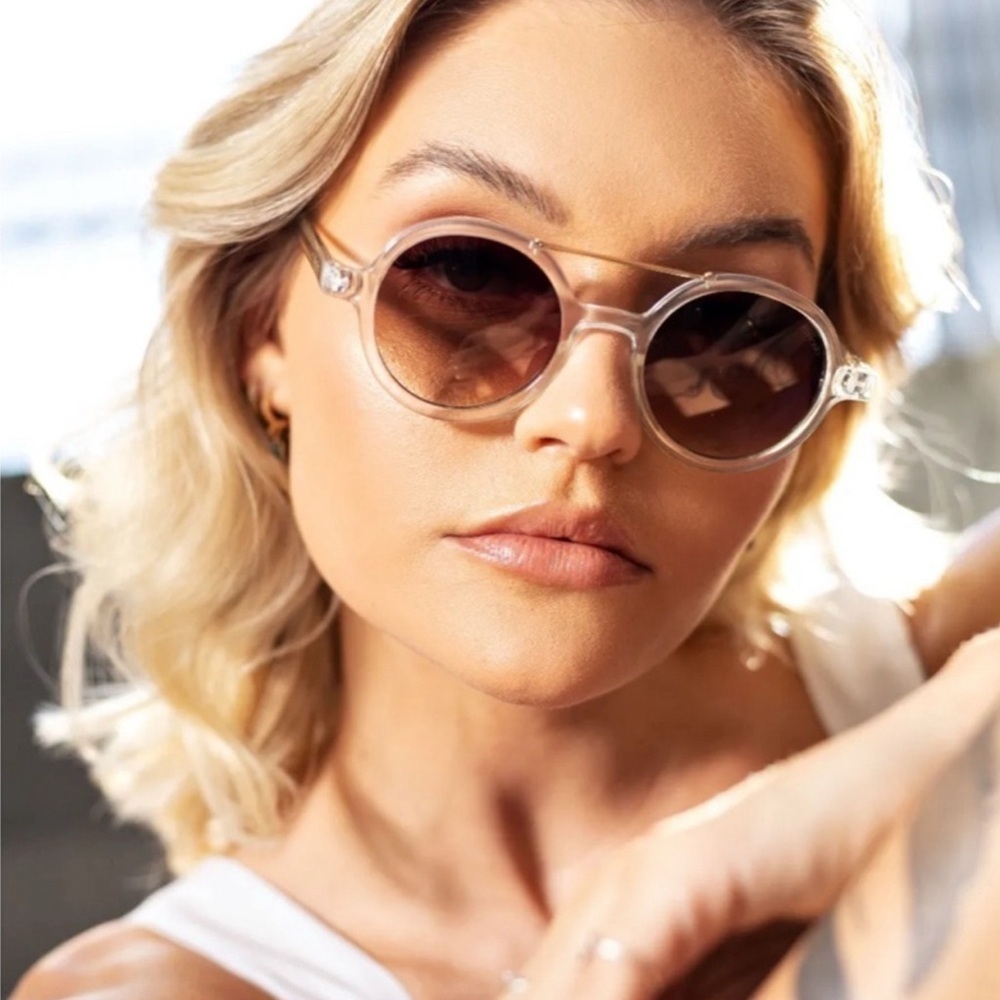 KOMONO Round Clear Sunglasses with Brown Gradient Lenses The Vivien - Picture 8 of 10